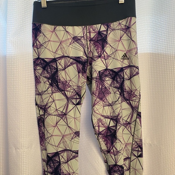 Adidas workout leggings. - Picture 3 of 5